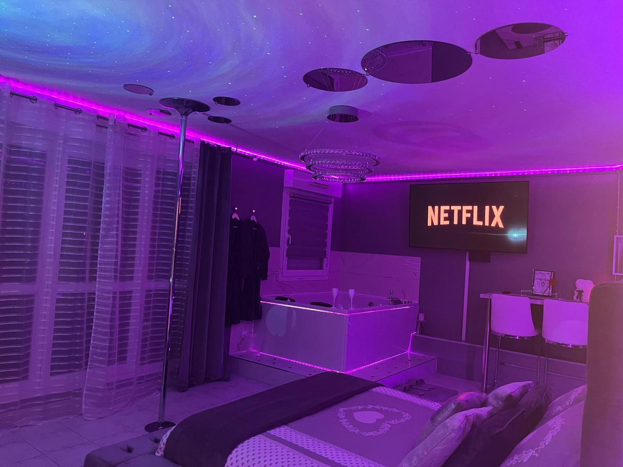« Le Boudoir D'Elodie » Le Spa Romantique Saint-Léonard Εξωτερικό φωτογραφία