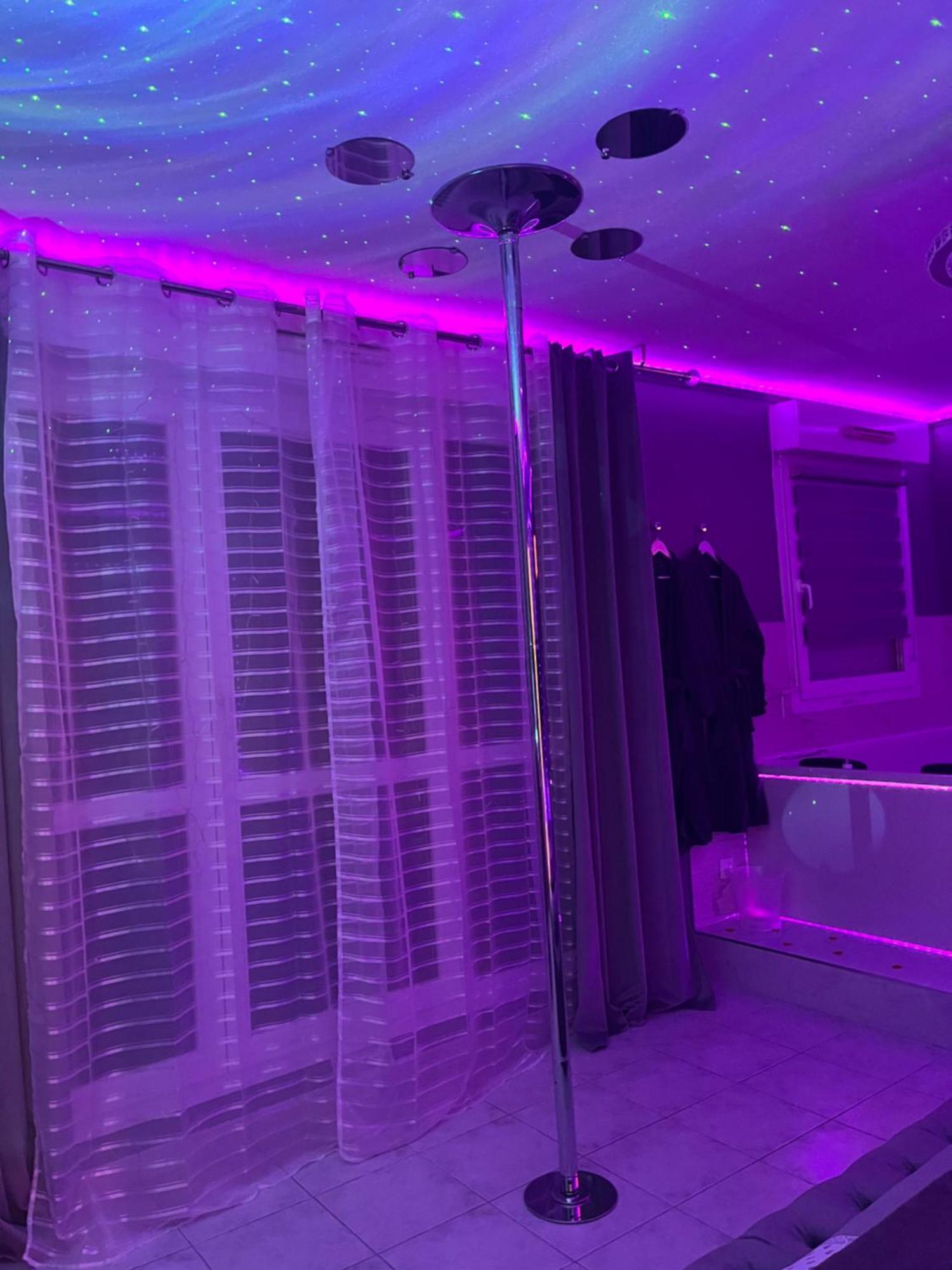« Le Boudoir D'Elodie » Le Spa Romantique Saint-Léonard Εξωτερικό φωτογραφία